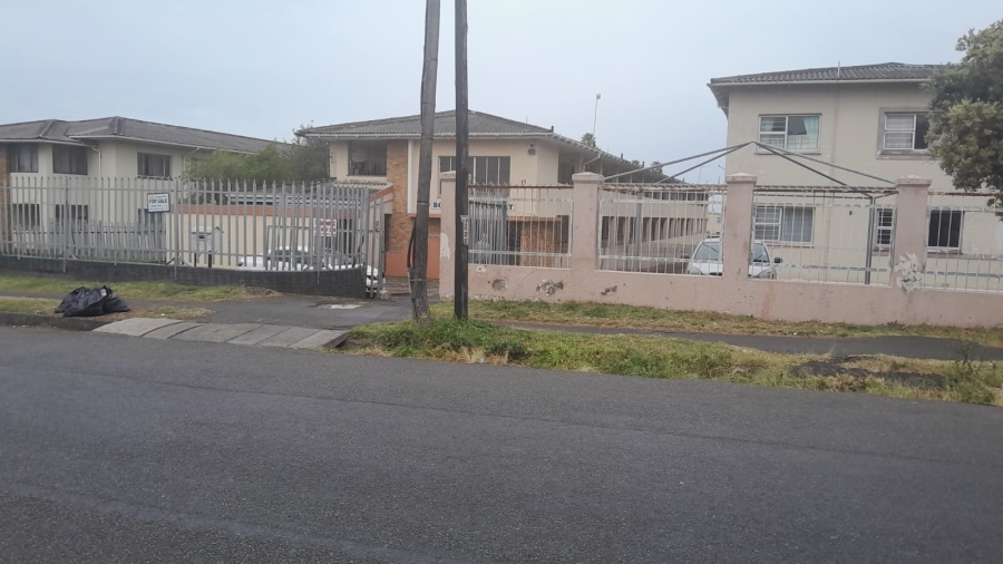 3 Bedroom Property for Sale in Southernwood Eastern Cape